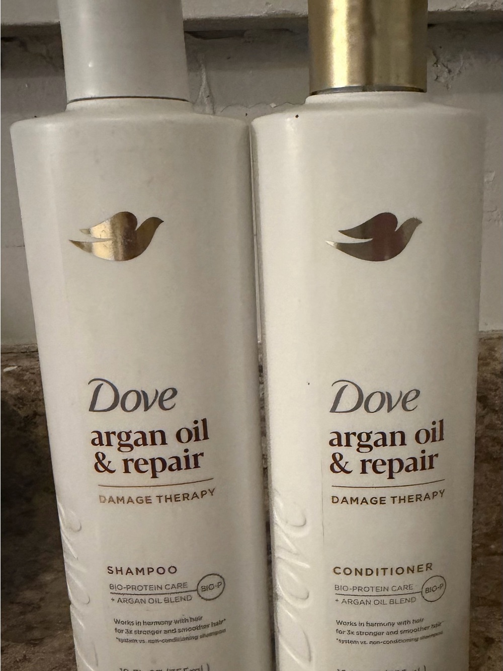 Dove Argan Oil & Repair Shampoo - White